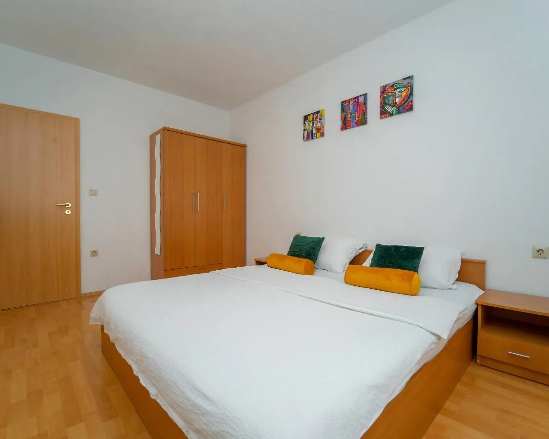Apartments Baresic Medulin