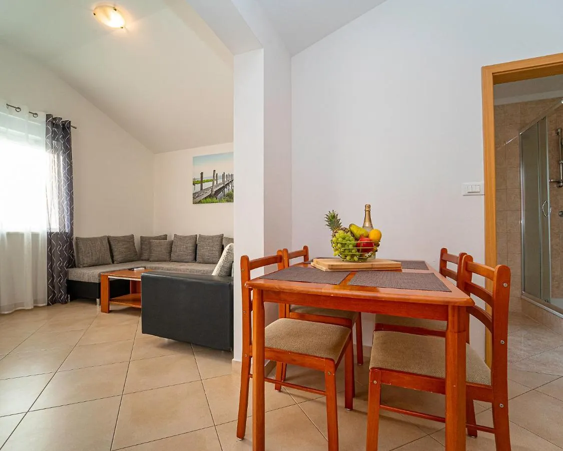 Apartments Baresic Medulin